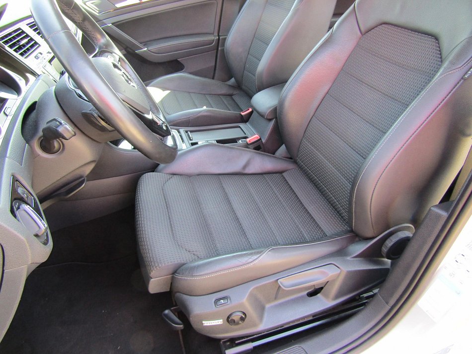 Volkswagen Golf 1.4TSI Highline