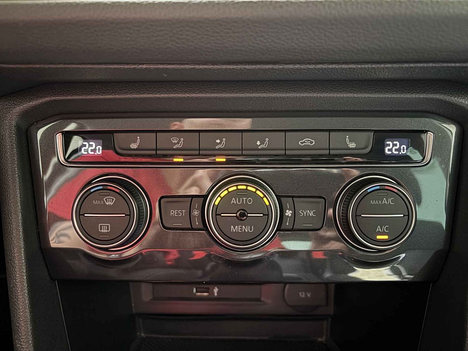 Volkswagen Tiguan 1.5 TSi 
