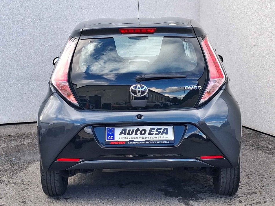 Toyota Aygo 1.0i 