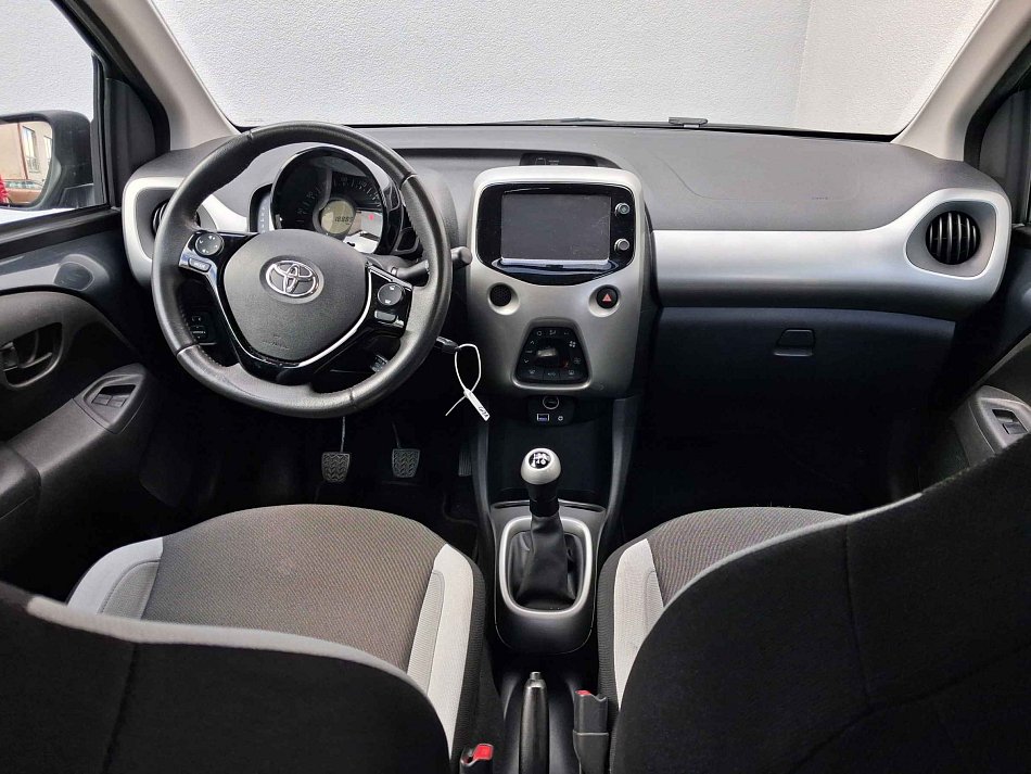 Toyota Aygo 1.0i 