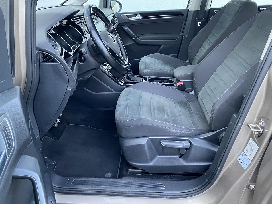 Volkswagen Touran 2.0 TDi Highline