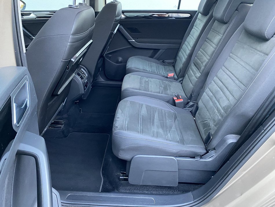 Volkswagen Touran 2.0 TDi Highline