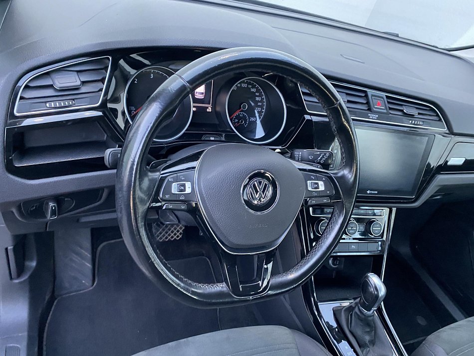 Volkswagen Touran 2.0 TDi Highline
