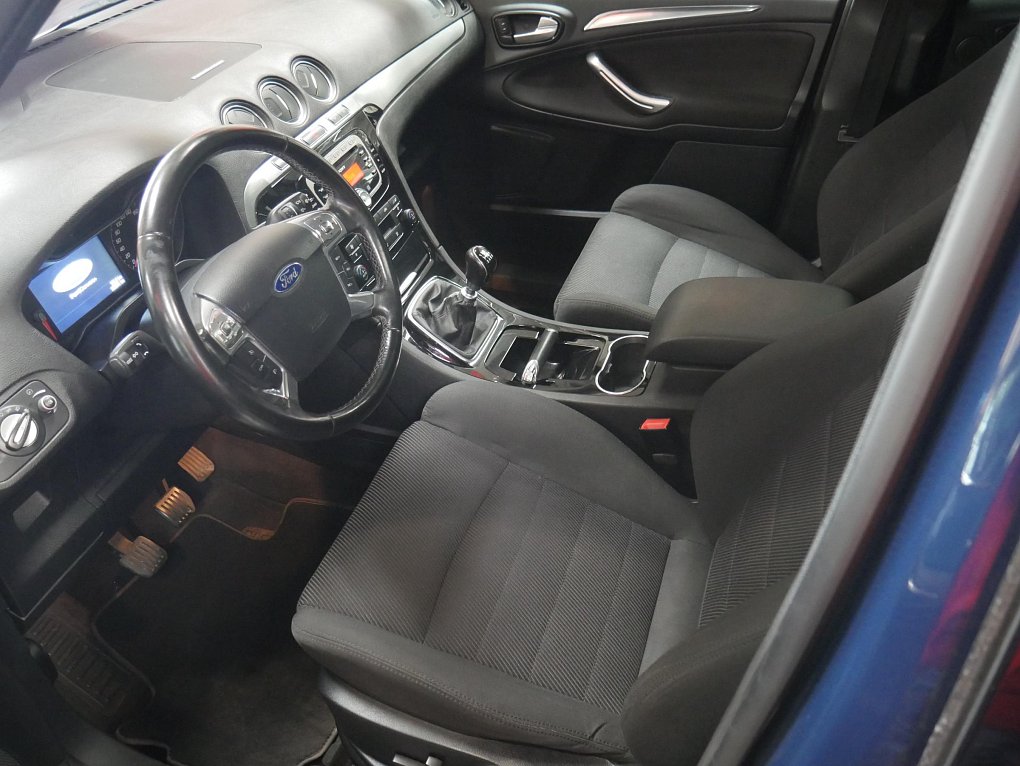 Ford Galaxy 2.2 TDCi Ghia