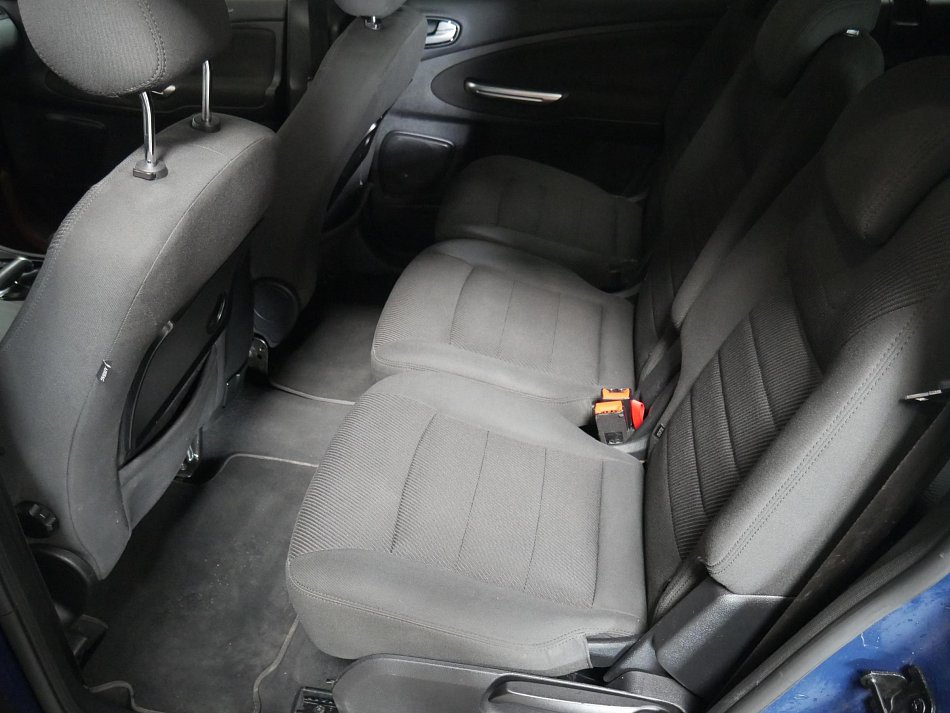 Ford Galaxy 2.2 TDCi Ghia