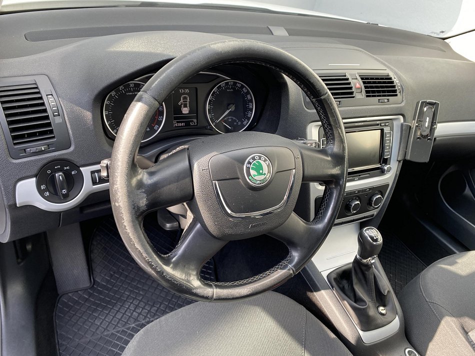 Škoda Octavia II 2.0 TDi Ambiente