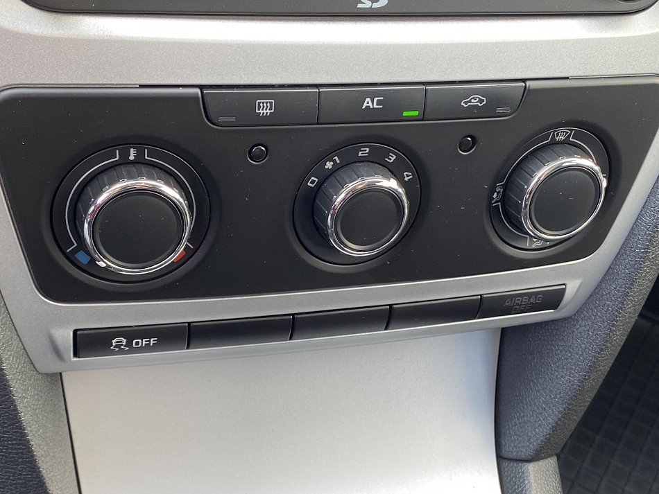 Škoda Octavia II 2.0 TDi Ambiente