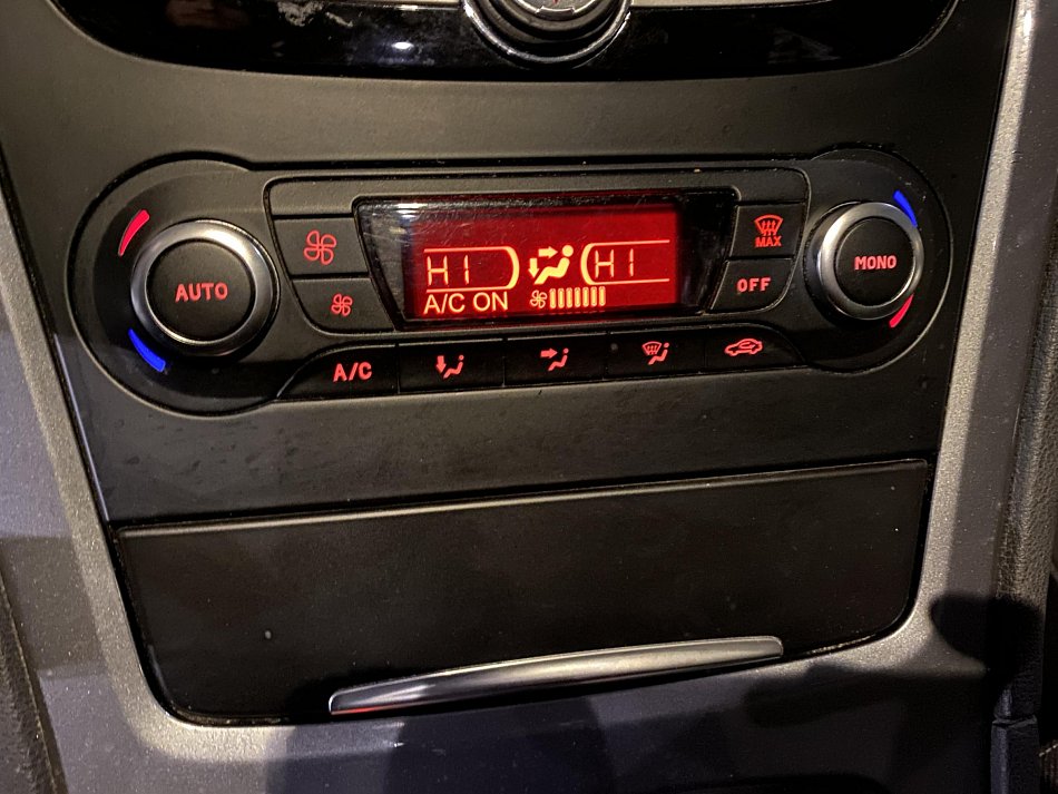 Ford Mondeo 2.0 TDCi 