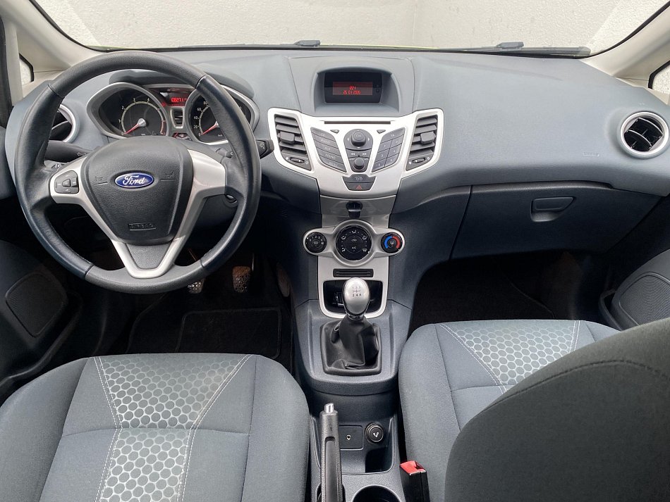 Ford Fiesta 1.6 Ti-VCT Titanium