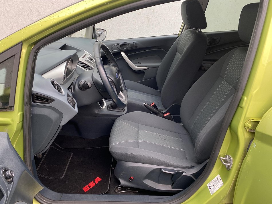 Ford Fiesta 1.6 Ti-VCT Titanium