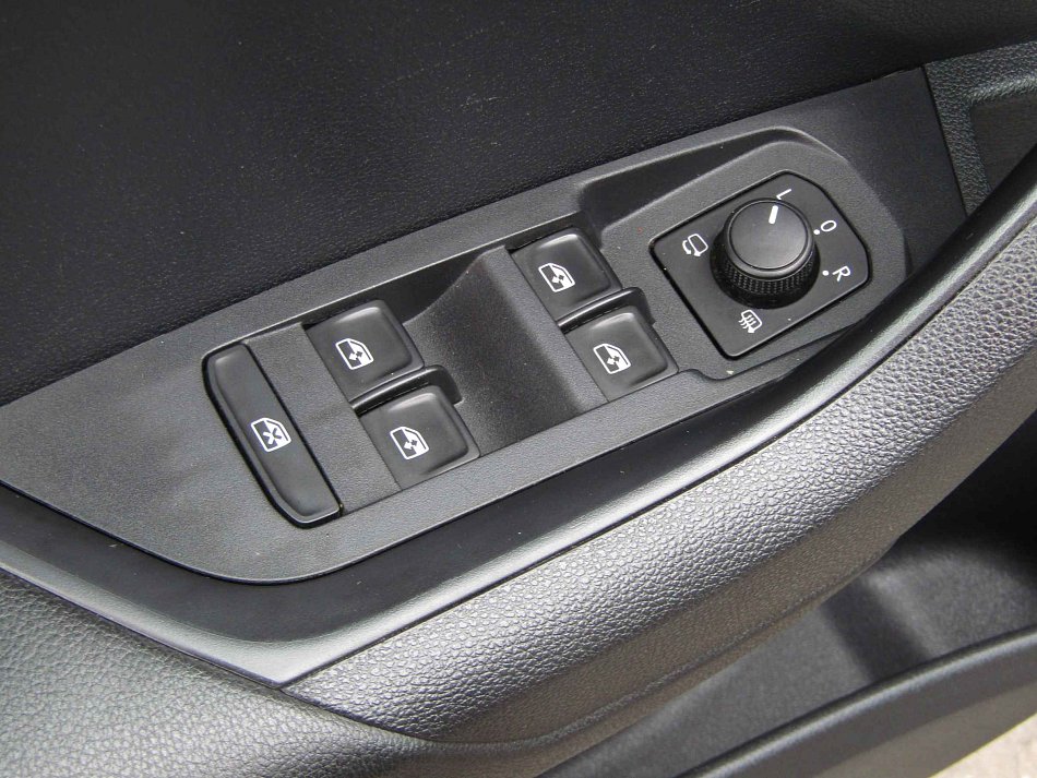 Škoda Karoq 1.6 TDi Ambition