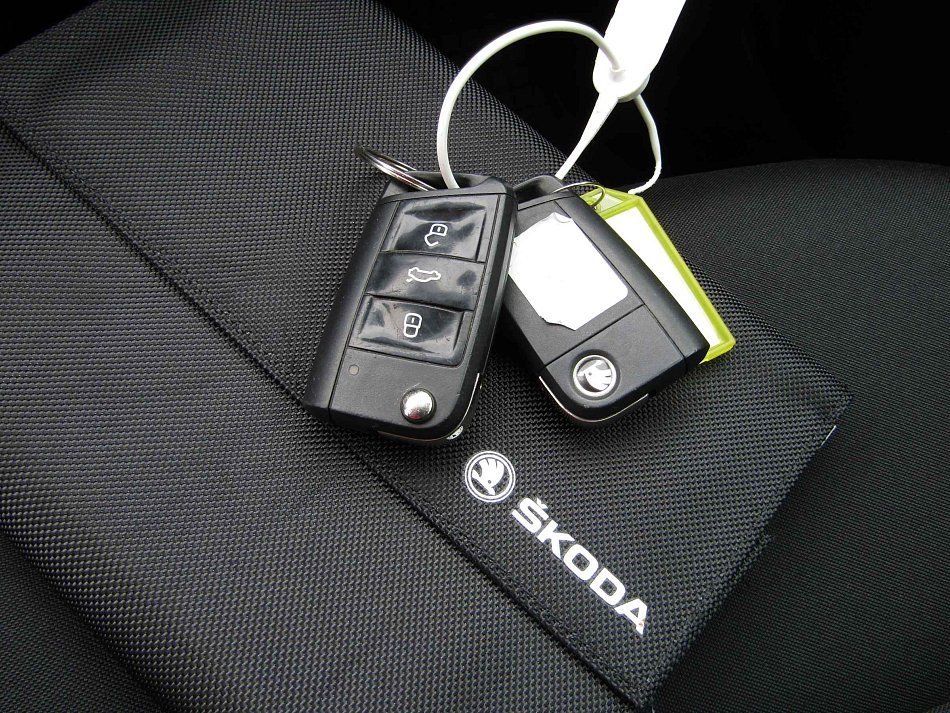 Škoda Karoq 1.6 TDi Ambition