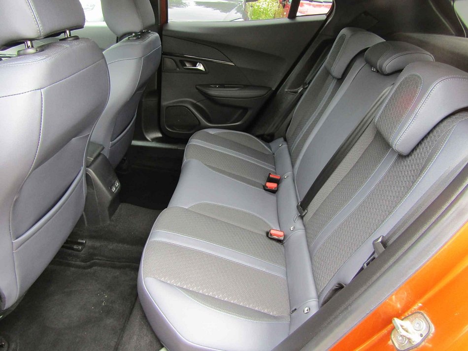 Peugeot 2008 1.2PT Allure