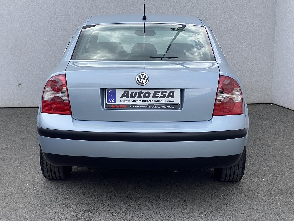 Volkswagen Passat 1.6 i 