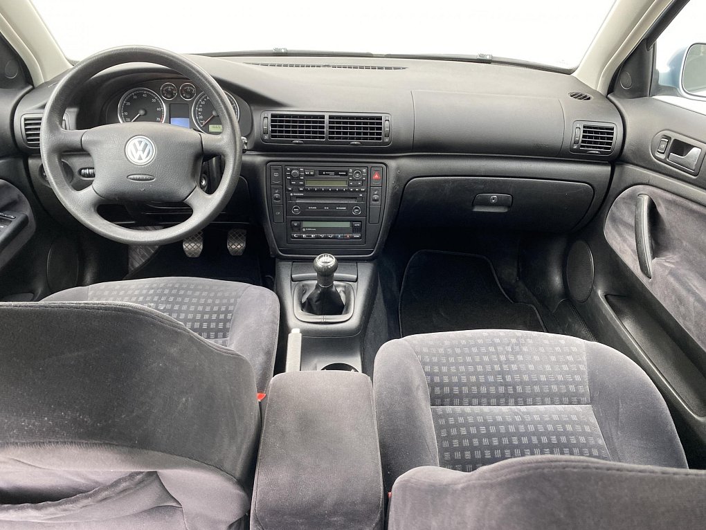 Volkswagen Passat 1.6 i 