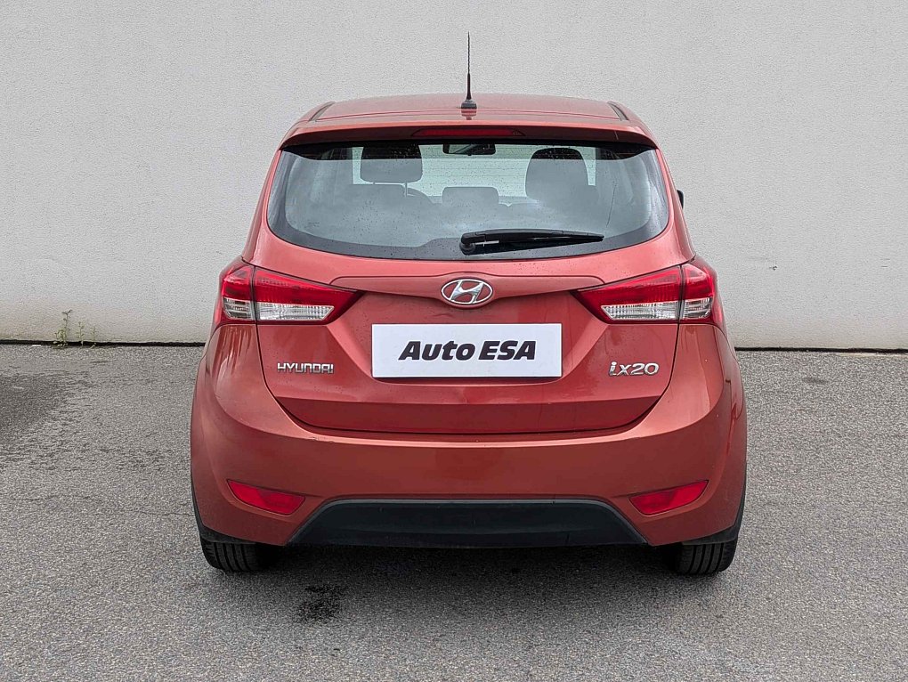 Hyundai Ix20 1.4i 