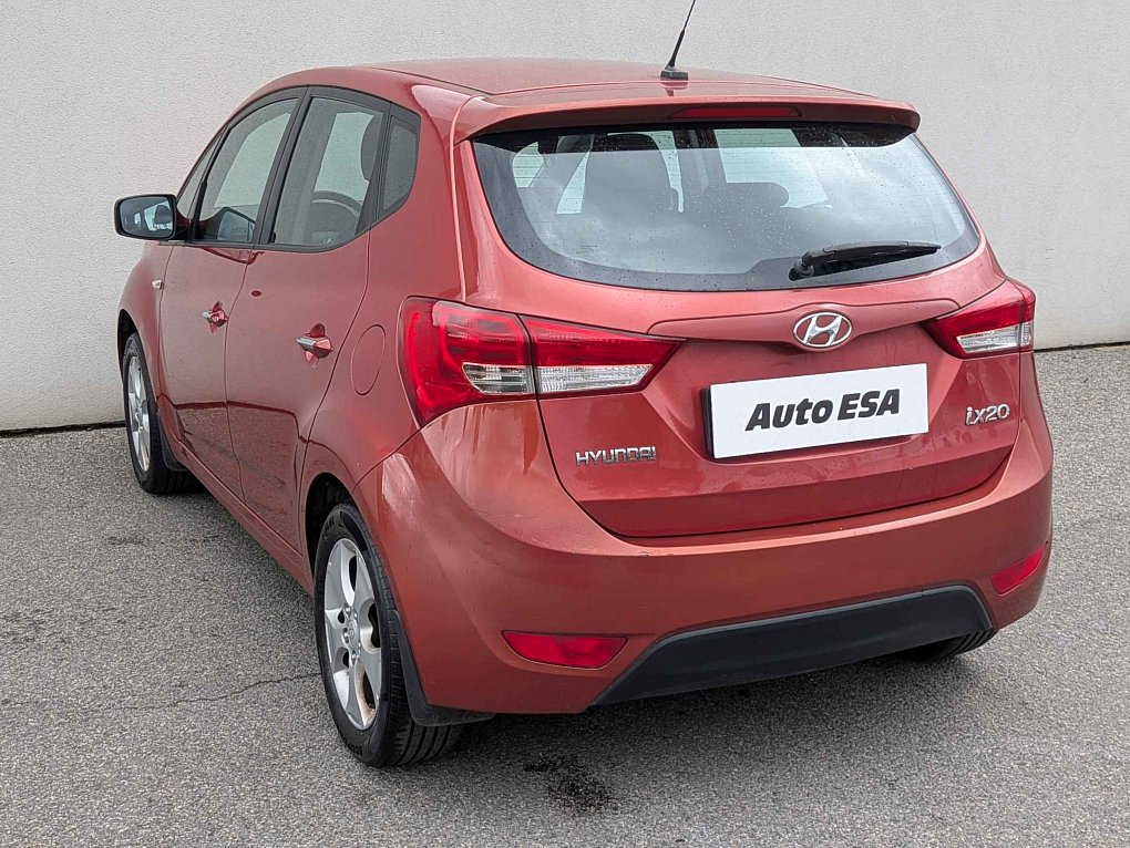 Hyundai Ix20 1.4i 