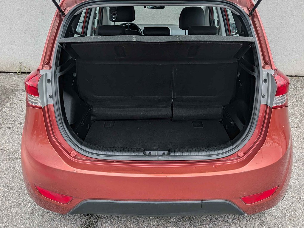 Hyundai Ix20 1.4i 