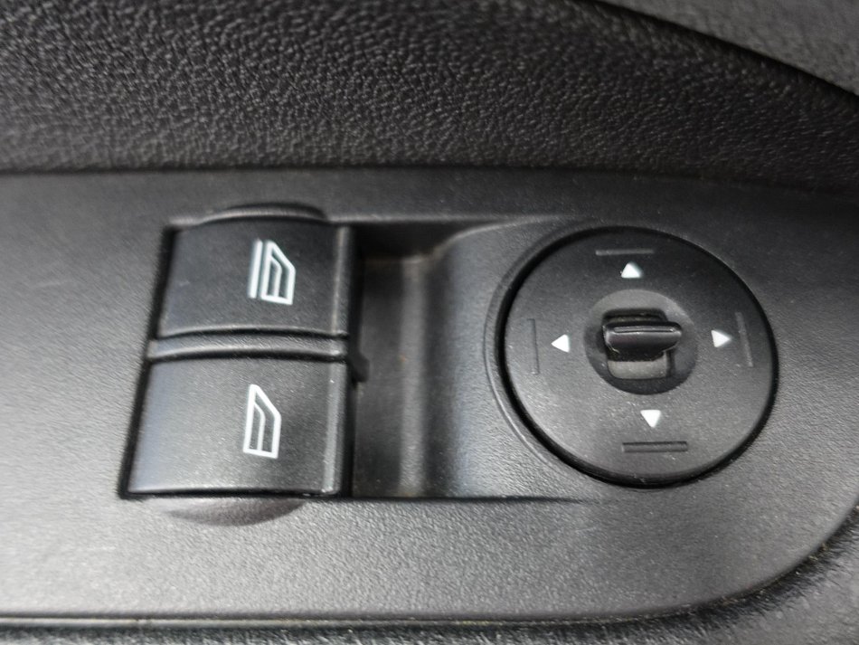 Ford Focus 1.6i 