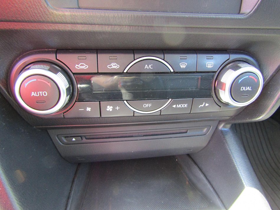 Mazda 3 1.5 skyactiv 