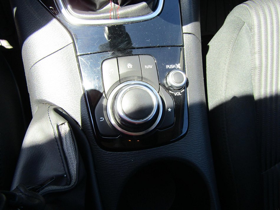 Mazda 3 1.5 skyactiv 