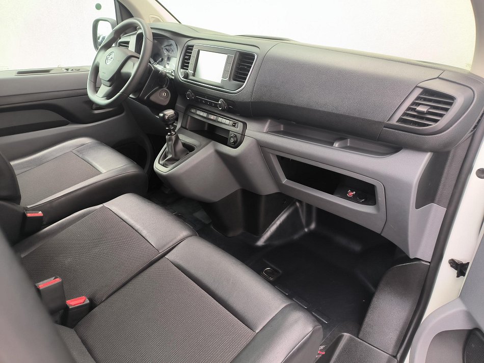 Opel Vivaro 2.0CDTi  L2 RAMPA