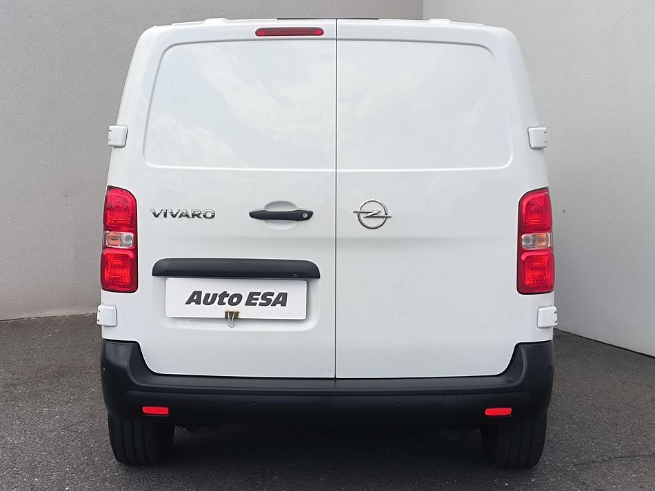Opel Vivaro 2.0CDTi  L2 RAMPA