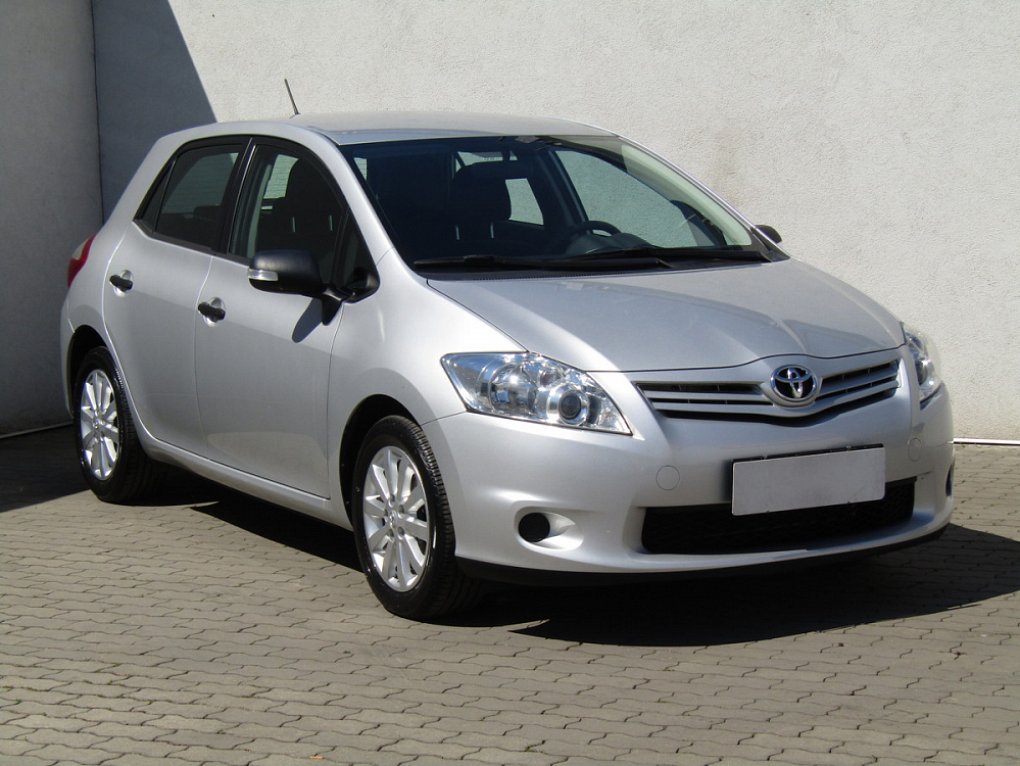 Toyota Auris 1.4D-4D 