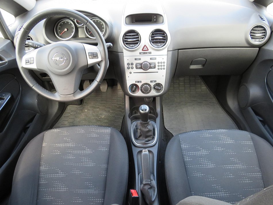 Opel Corsa 1.2 i 