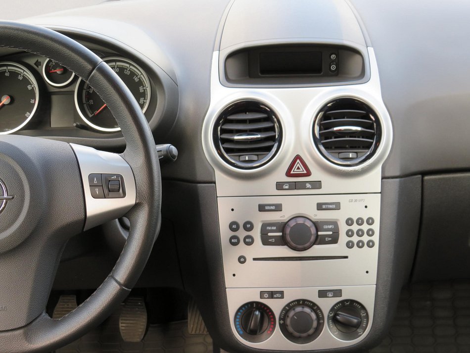 Opel Corsa 1.2 i 