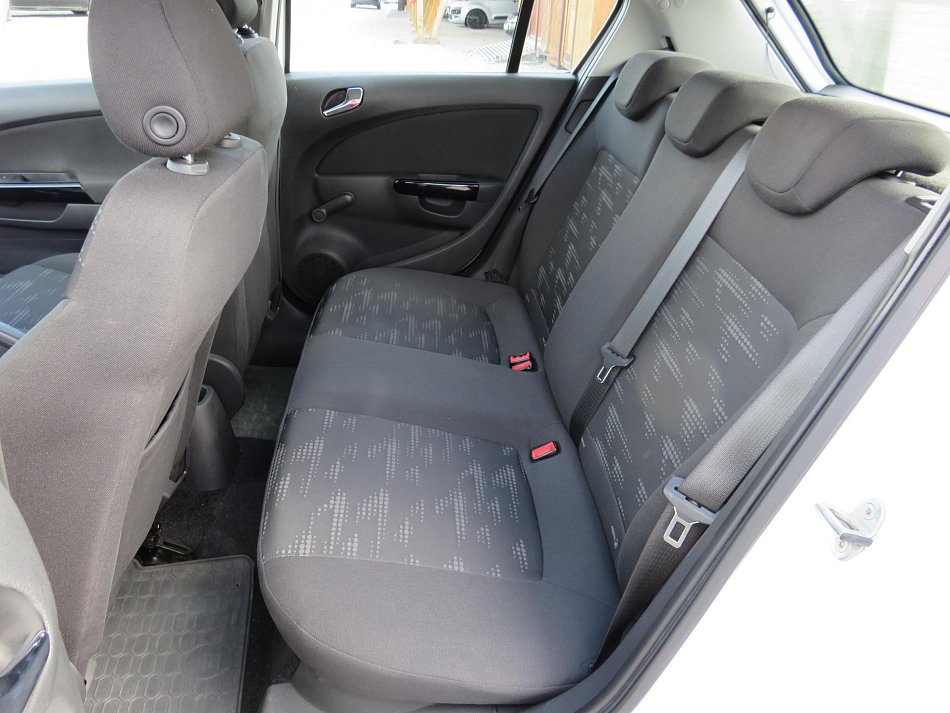 Opel Corsa 1.2 i 