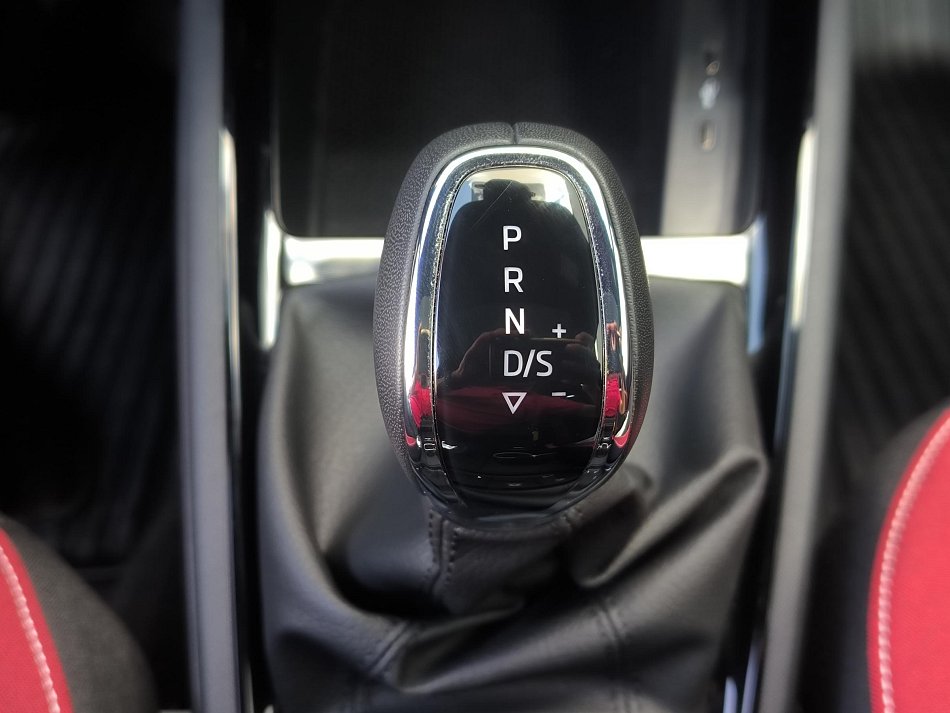 Škoda Kamiq 1.5 TSi Monte Carlo
