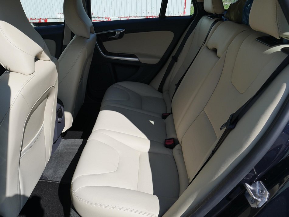 Volvo V60 2.0 d 