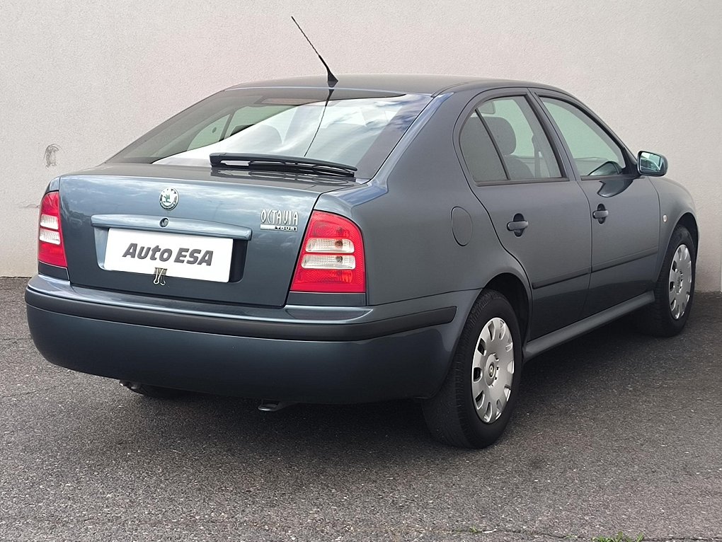 Škoda Octavia 1.6 MPi Tour