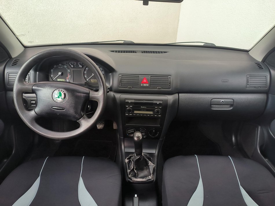 Škoda Octavia 1.6 MPi Tour
