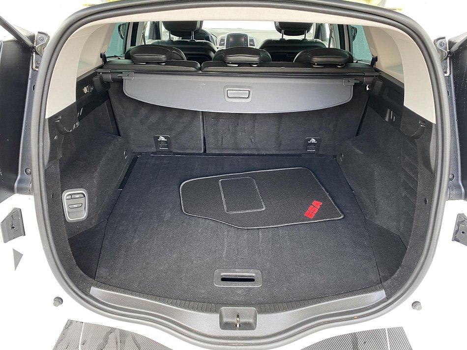 Renault Grand Scénic 1.6 DCi BOSE Edition