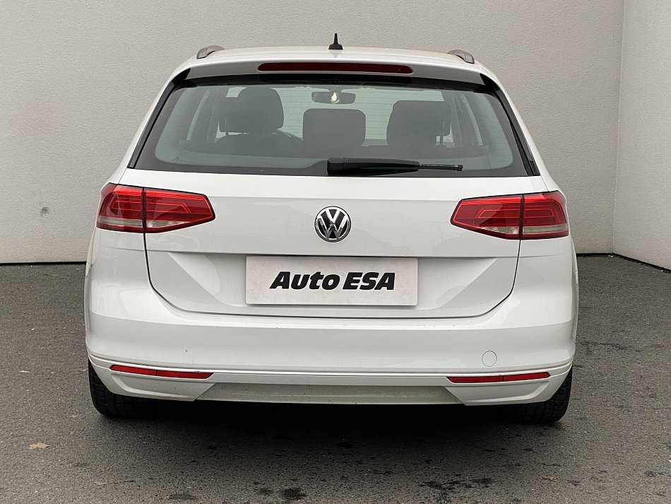 Volkswagen Passat 1.6 TDi 