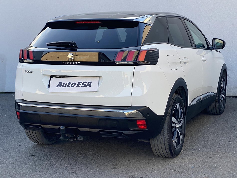 Peugeot 3008 1.2PT Allure