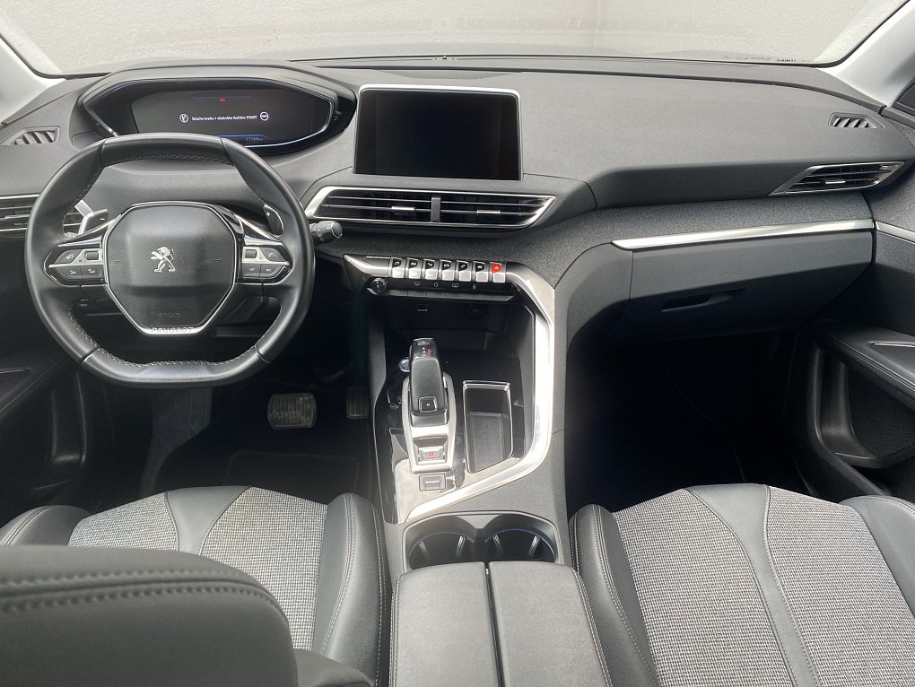 Peugeot 3008 1.2PT Allure