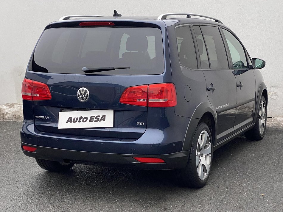 Volkswagen Touran 1.4 TSi CROSS