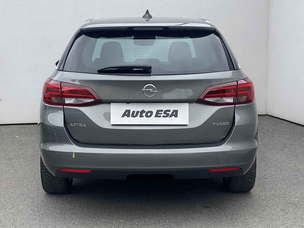 Opel Astra 1.4 T Dynamic