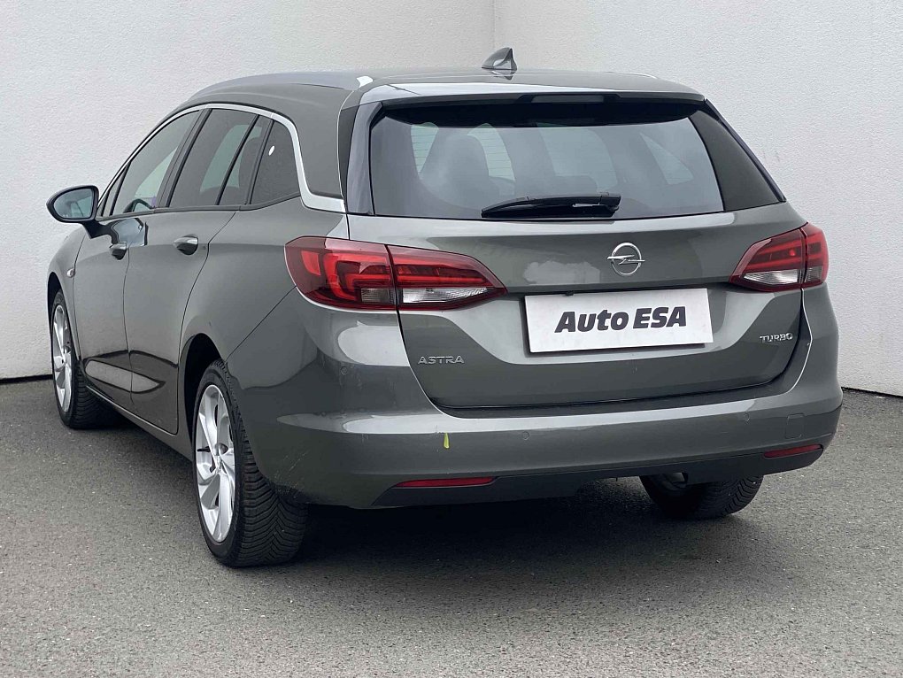 Opel Astra 1.4 T Dynamic