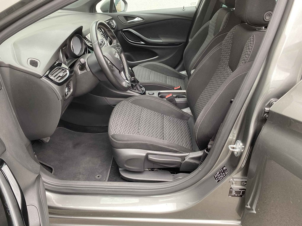 Opel Astra 1.4 T Dynamic