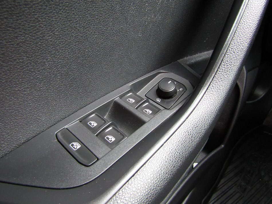Škoda Karoq 1.6 TDi Ambition