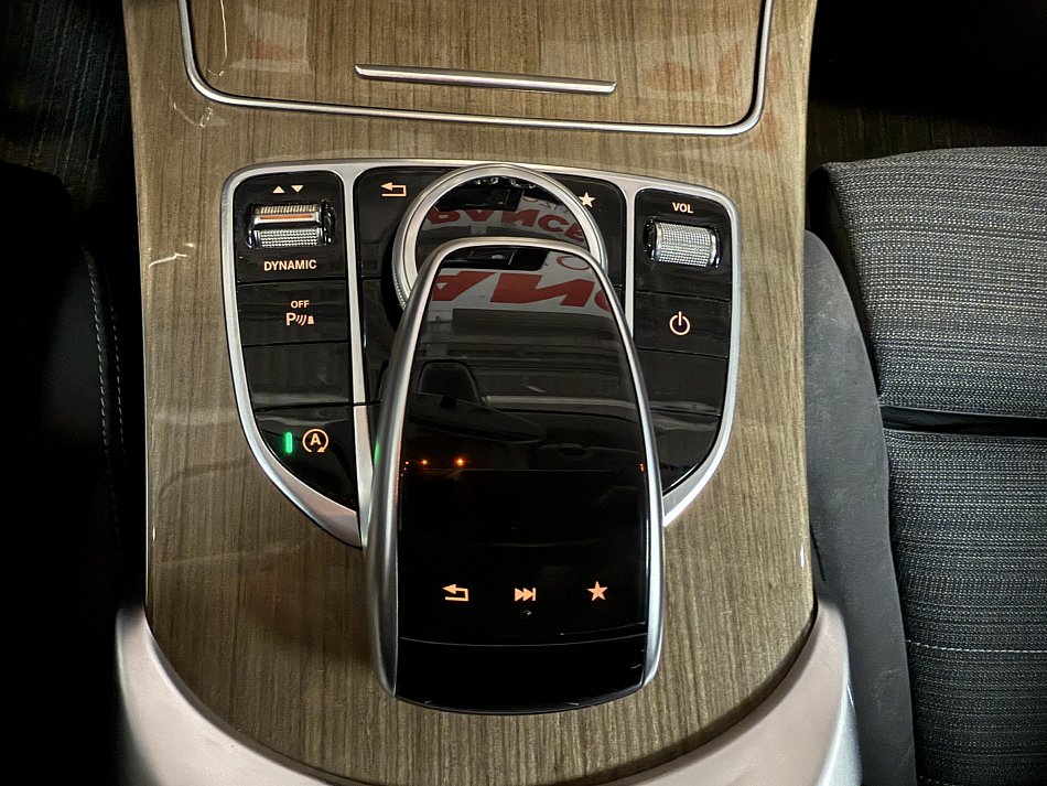 Mercedes-Benz Třída C 2.2CDi 