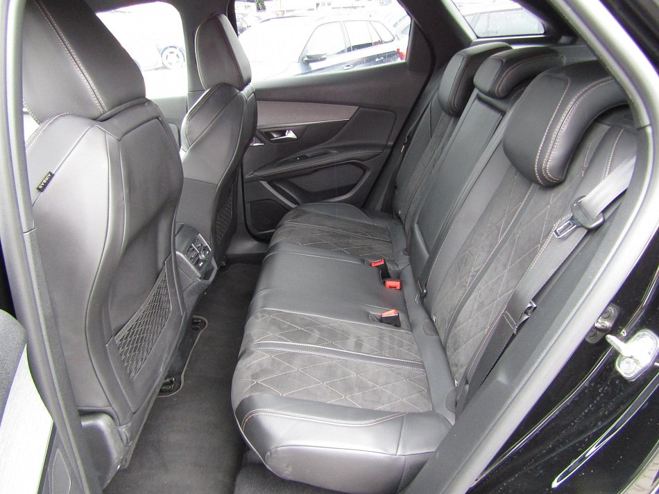Peugeot 3008 2.0HDi 