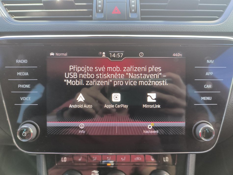 Škoda Superb III 2.0 TDi SportLine