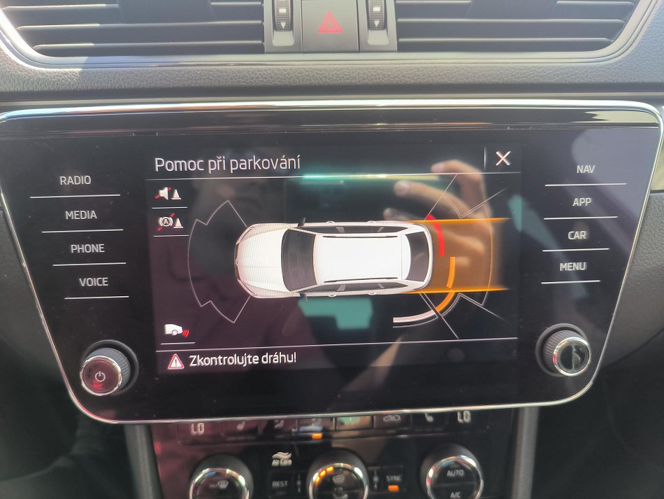 Škoda Superb III 2.0 TDi SportLine