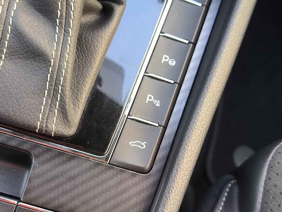 Škoda Superb III 2.0 TDi SportLine