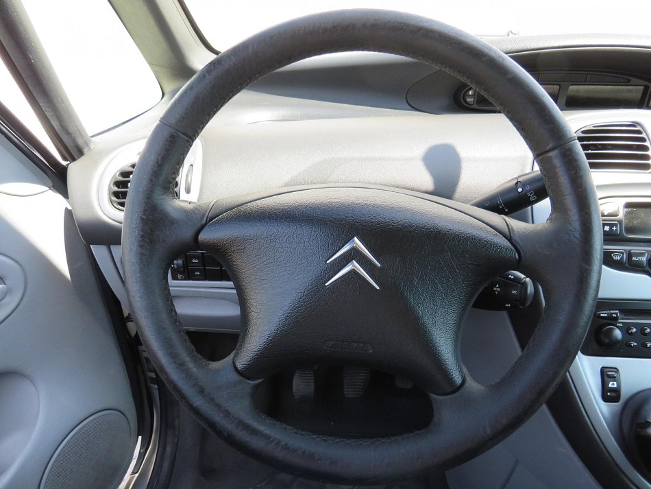 Citroën Xsara Picasso 1.6i 
